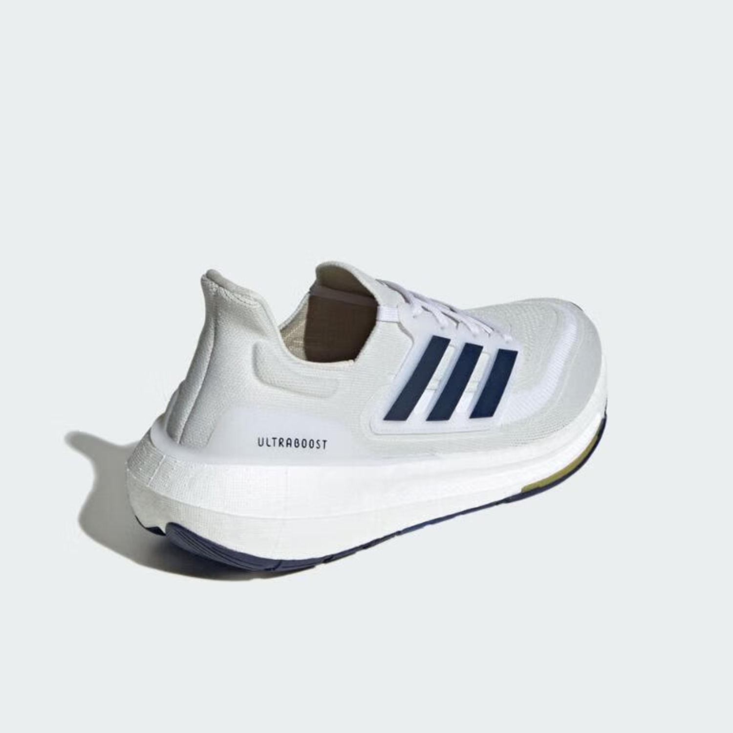 รองเท้าวิ่งฝึกซ้อมผู้ชาย Adida - Adidas Shoes Ultraboost Light บทวิจารณ์และราคา